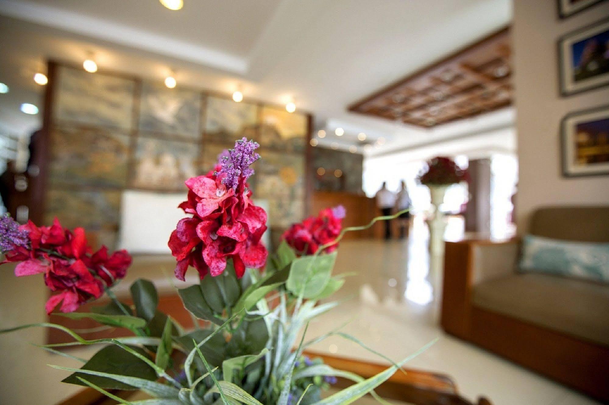 Hotel Ambato Eksteriør billede