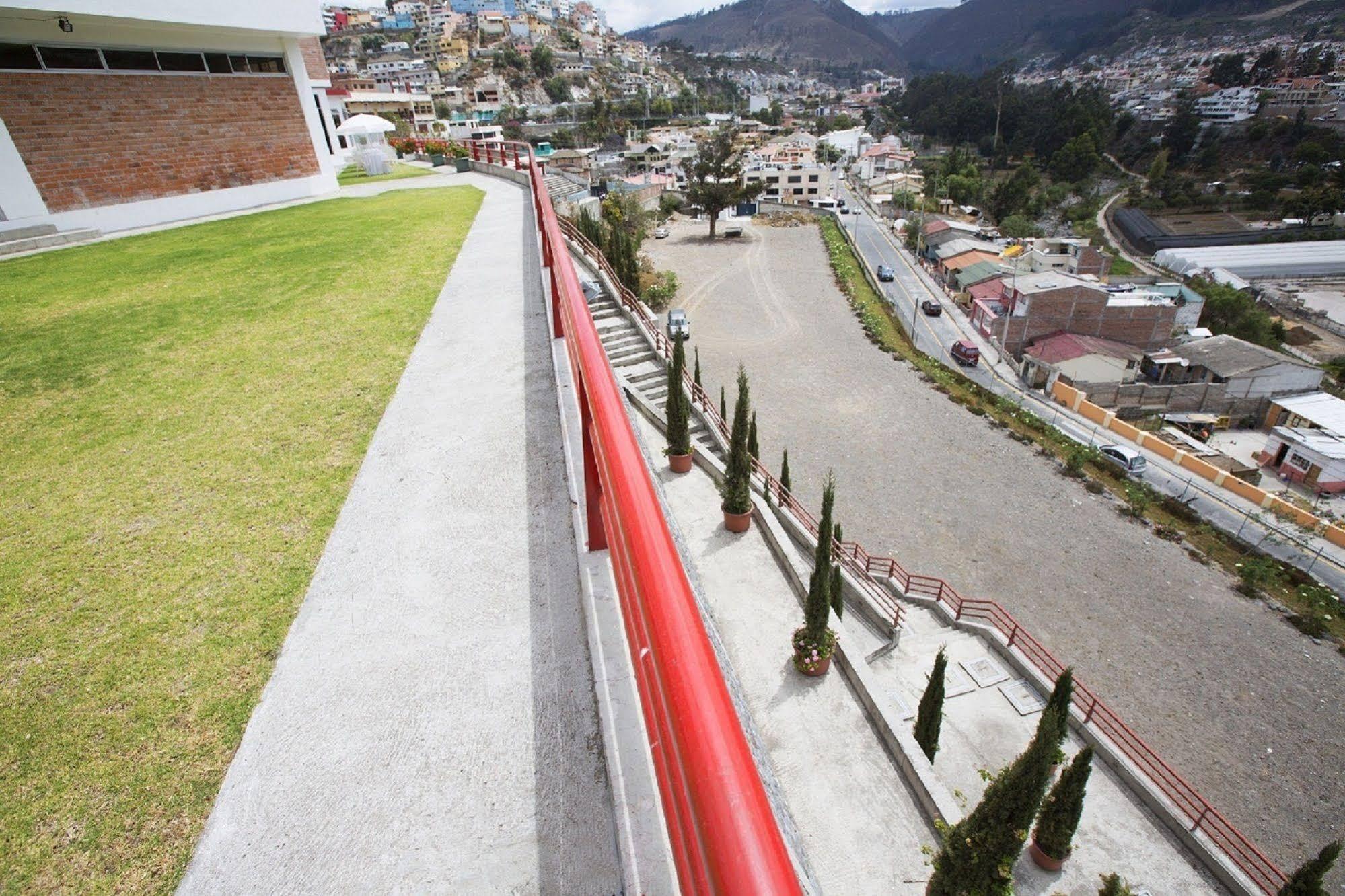 Hotel Ambato Eksteriør billede