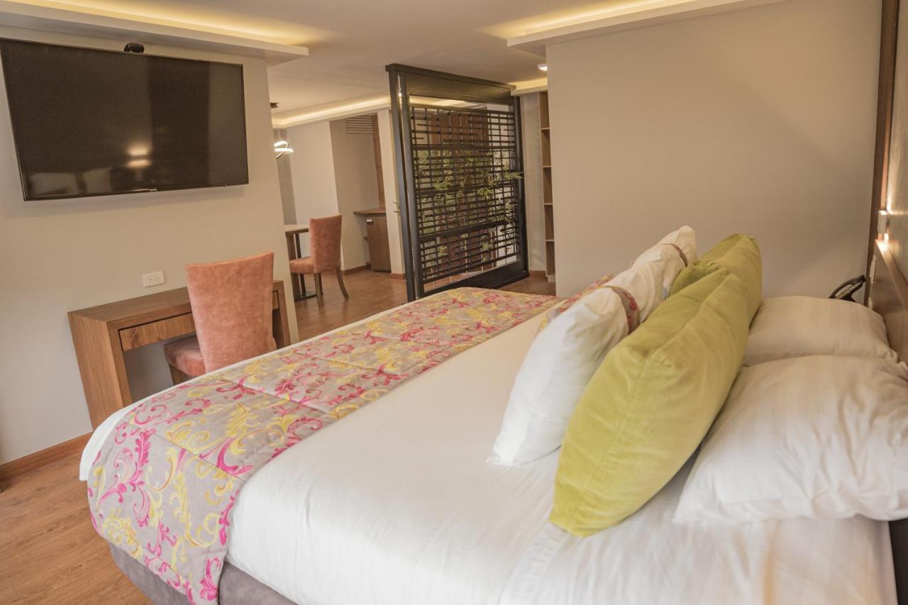 Hotel Ambato Eksteriør billede
