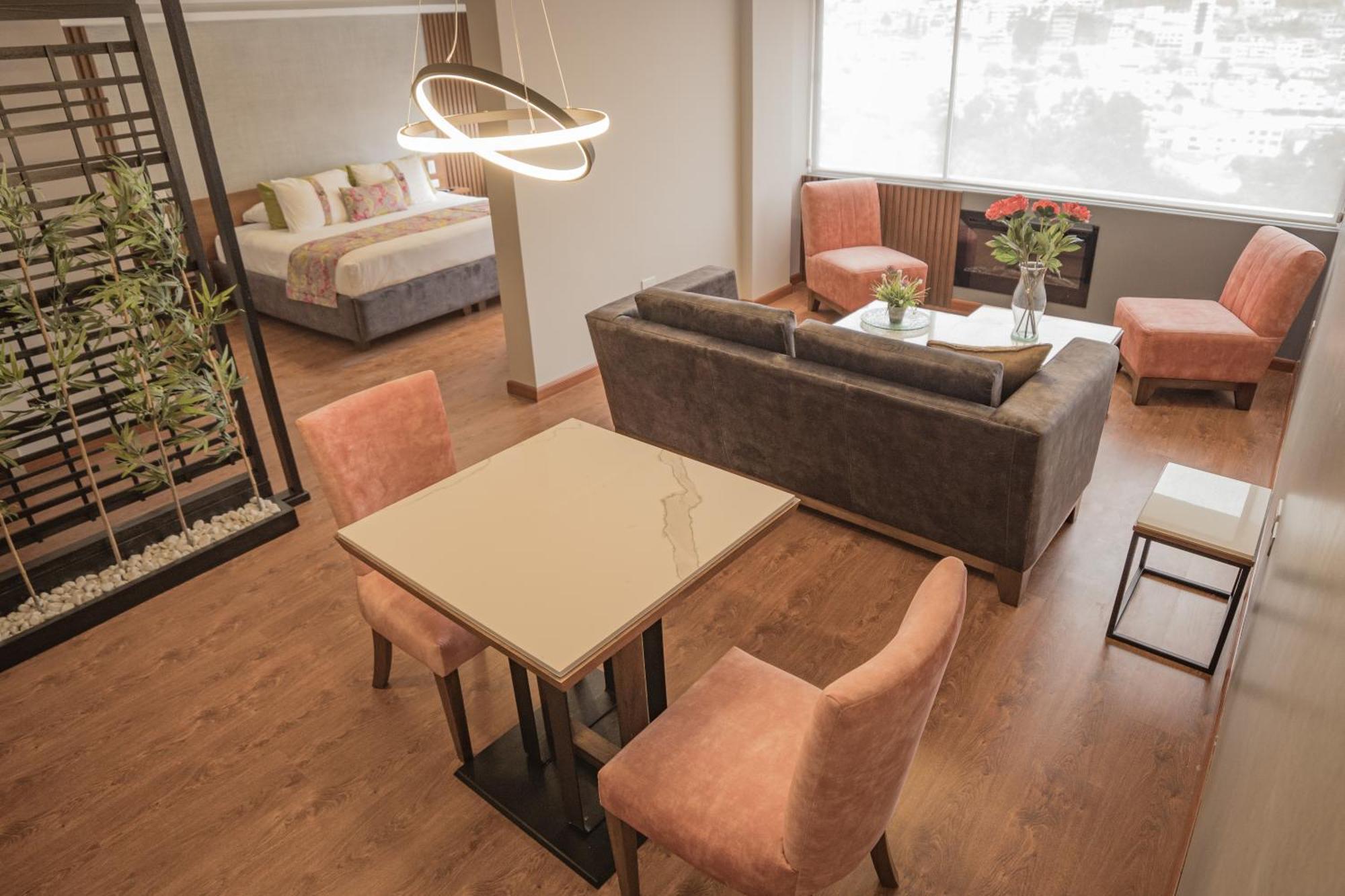 Hotel Ambato Eksteriør billede